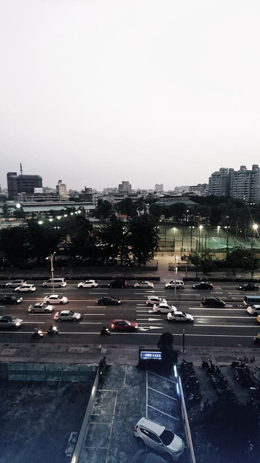 高第商旅 Gaudi Hotel Kaohsiung Extérieur photo